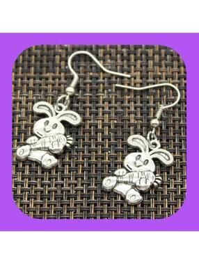 New Precious Bunny 🐰 💕 Loves Carrots 🥕 Spring Earrings